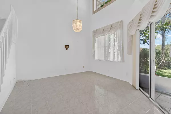 Boca Raton, FL 33428,10221 Via Hibiscus 3