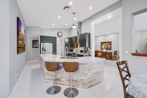 Greenacres, FL 33413,2532 Egret Lake DR