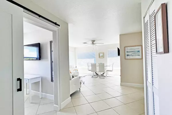 Jensen Beach, FL 34957,3541 NE Ocean BLVD 4