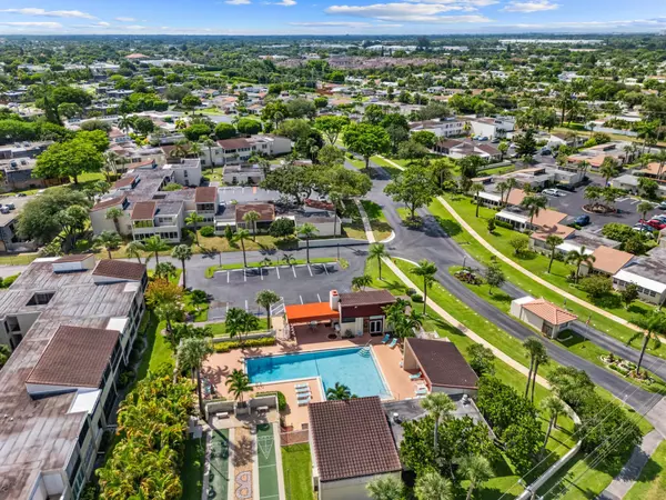 West Palm Beach, FL 33406,2561 Boundbrook BLVD 209