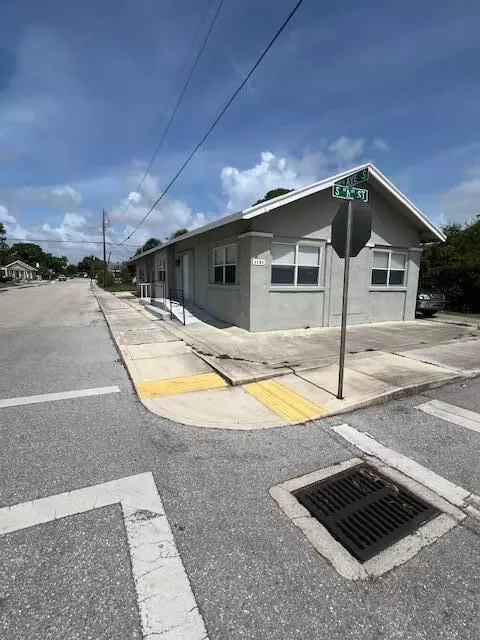 1131 S N ST 1, Lake Worth Beach, FL 33460
