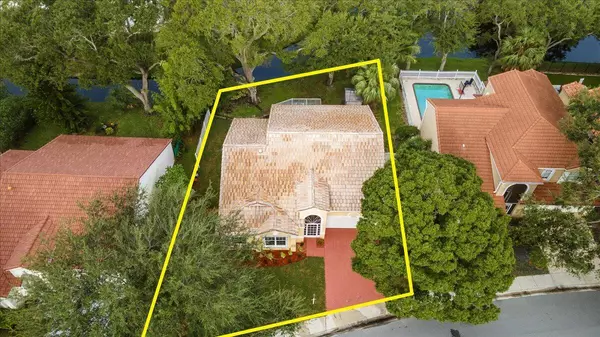 1033 W Siena Oaks CIR, Palm Beach Gardens, FL 33410