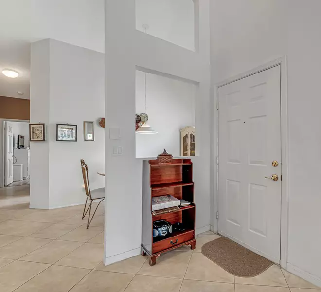 8560 Logia CIR, Boynton Beach, FL 33472