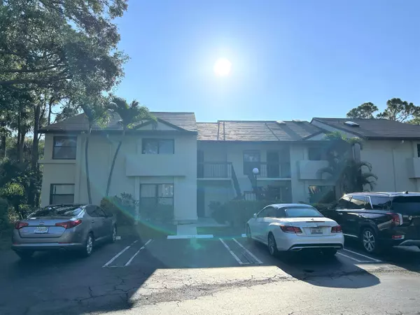 Greenacres, FL 33467,3101 Lucerne Park DR