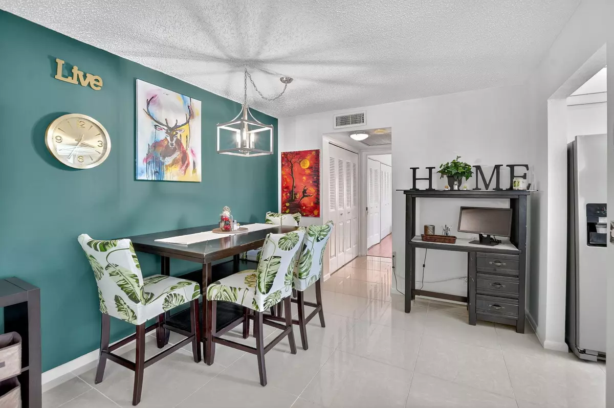 Deerfield Beach, FL 33442,425 N Durham