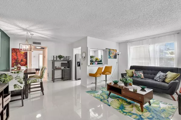 Deerfield Beach, FL 33442,425 N Durham