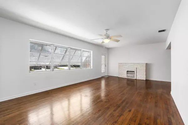 Lake Worth Beach, FL 33460,90 S 17th AVE