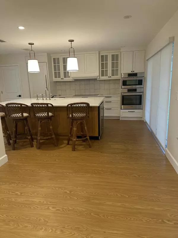 Pompano Beach, FL 33064,141 NW 24th CT