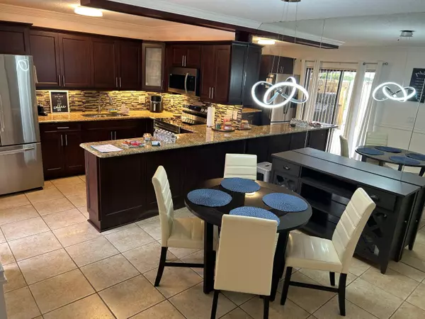 Palm Springs, FL 33461,149 Lake Arbor DR