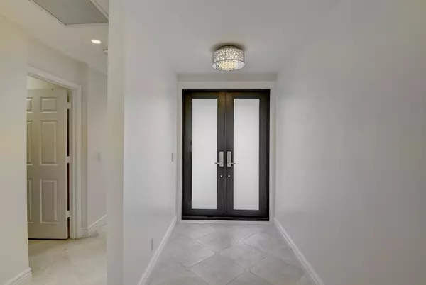 Boca Raton, FL 33434,20020 Sawgrass LN 4903