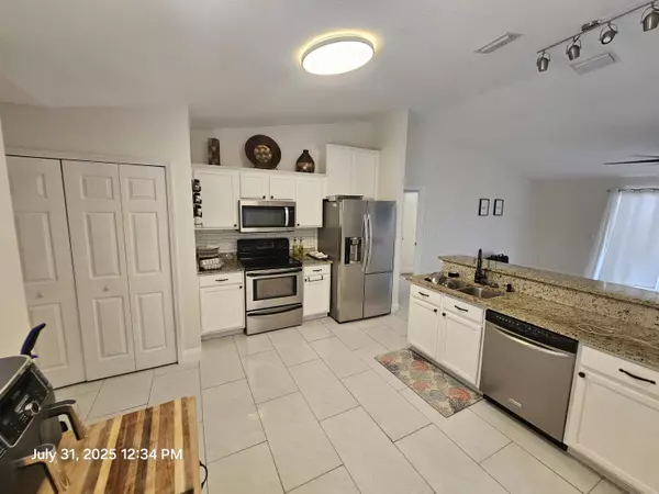 Port Saint Lucie, FL 34953,242 SW Janice AVE