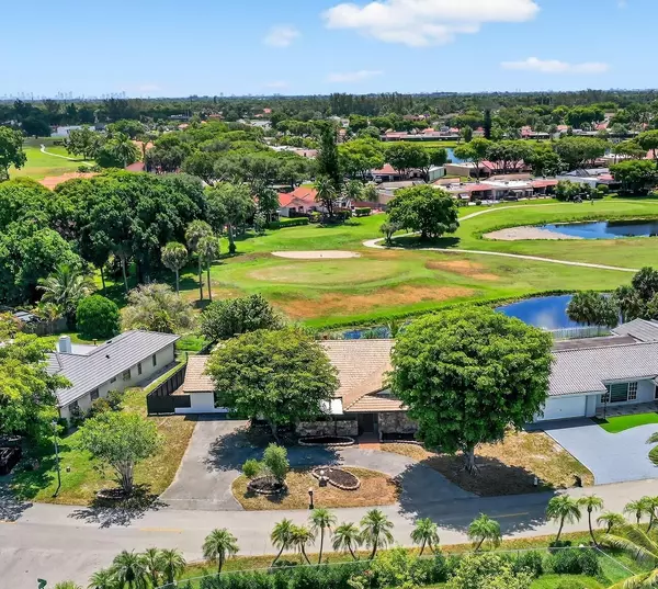 Hialeah, FL 33015,19811 W Oakmont DR