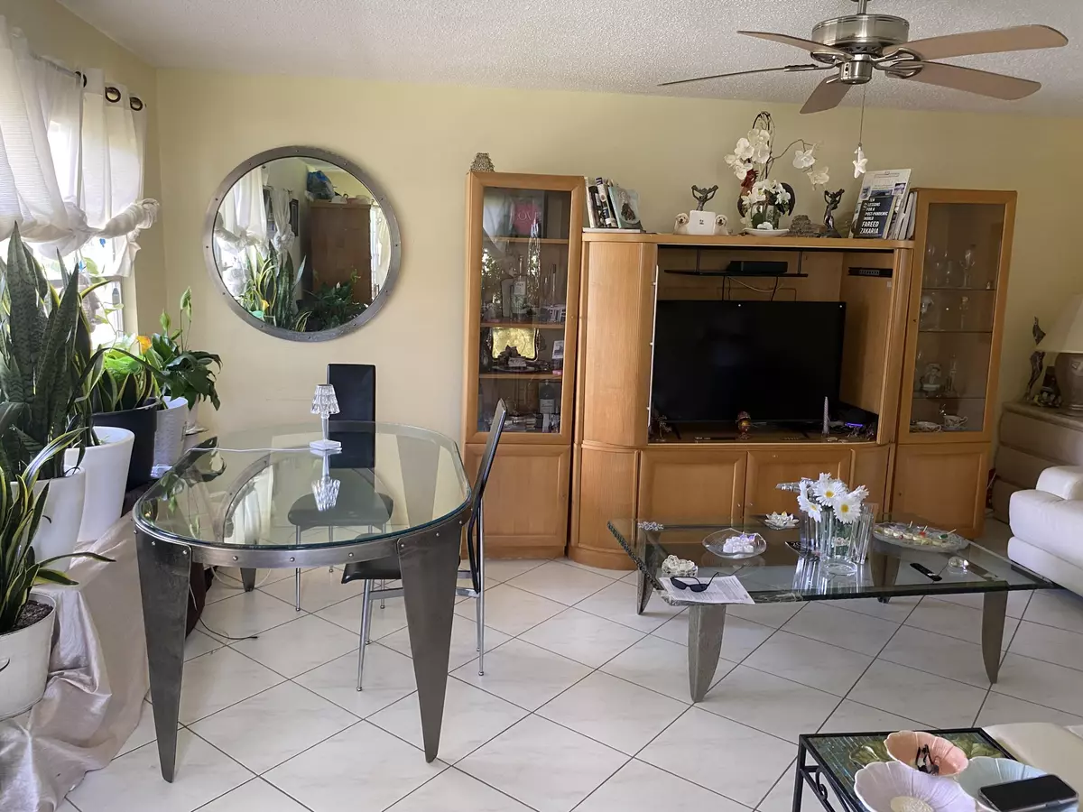 Boca Raton, FL 33434,354 Mansfield I 3540