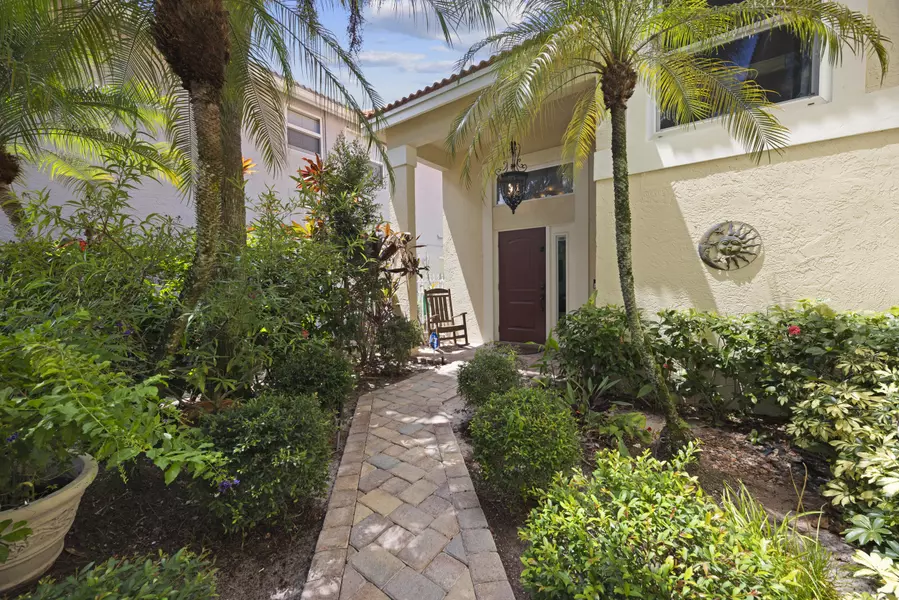 10454 Buena Ventura DR, Boca Raton, FL 33498