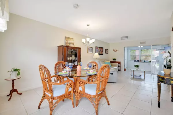 Lake Worth, FL 33467,860 Worcester LN