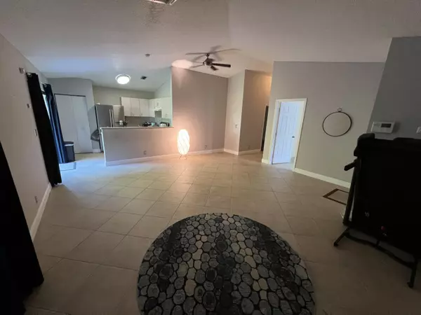 Boynton Beach, FL 33426,713 W W Key ST