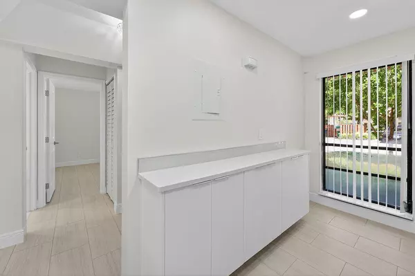 Palm Beach Gardens, FL 33418,114 Brackenwood RD