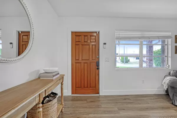 Lake Clarke Shores, FL 33406,1915 Laurel LN