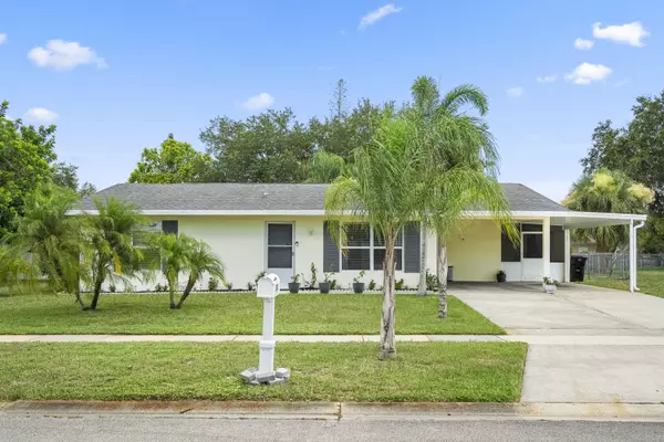 349 NE Jonquil ST, Port Saint Lucie, FL 34983