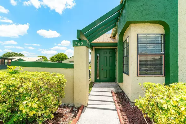 Port Saint Lucie, FL 34953,762 SW Claudia AVE