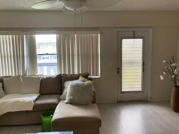 Boca Raton, FL 33434,156 Suffolk D 156
