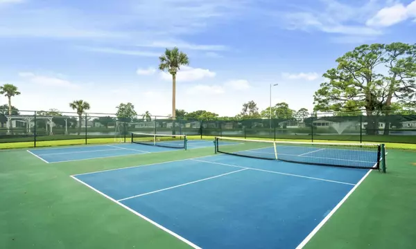 Vero Beach, FL 32966,1455 90th AVE 266