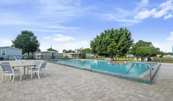 Vero Beach, FL 32966,1455 90th AVE 266