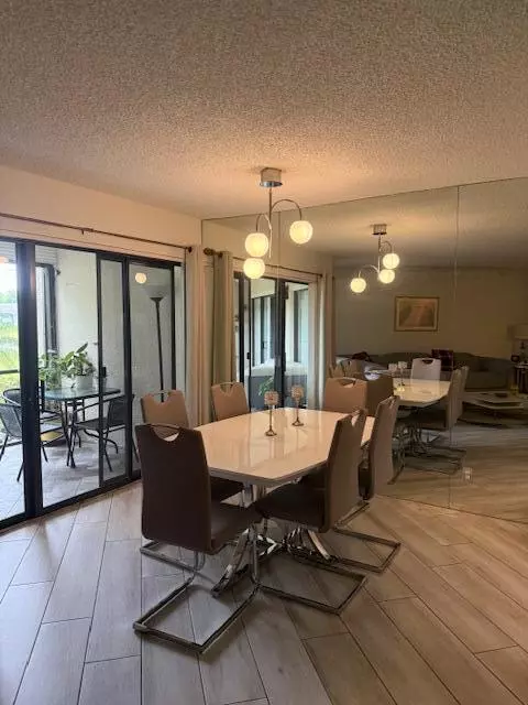 Boca Raton, FL 33433,5650 Camino Del Sol 102