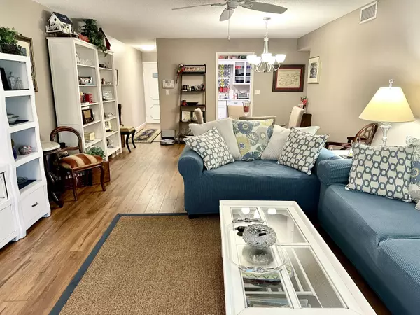 Palm Beach Gardens, FL 33410,10821 N Military TRL 21