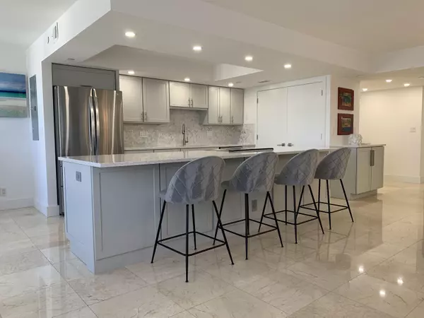 Highland Beach, FL 33487,3115 S Ocean BLVD 1002