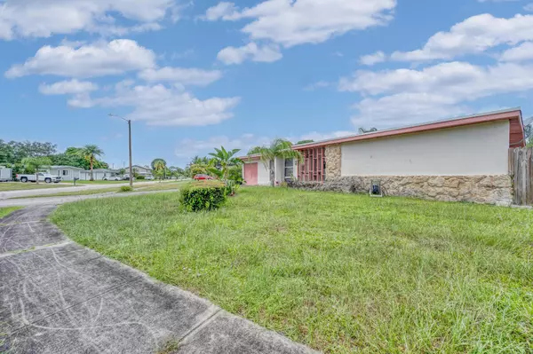 Port Saint Lucie, FL 34983,159 NE Lobster RD