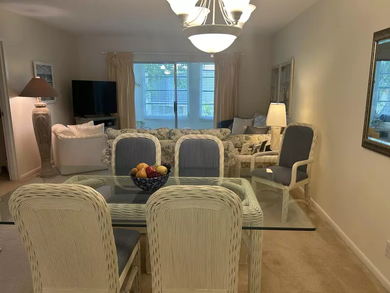 1 Abbey LN 203, Delray Beach, FL 33446