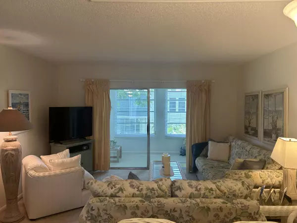 Delray Beach, FL 33446,1 Abbey LN 203