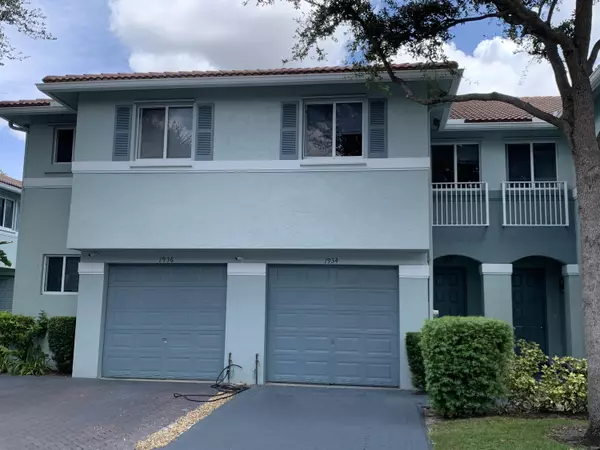 1934 Gardenia CT, Riviera Beach, FL 33404