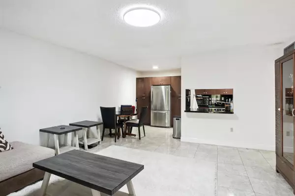 Hollywood, FL 33024,1891 N 61st AVE B206