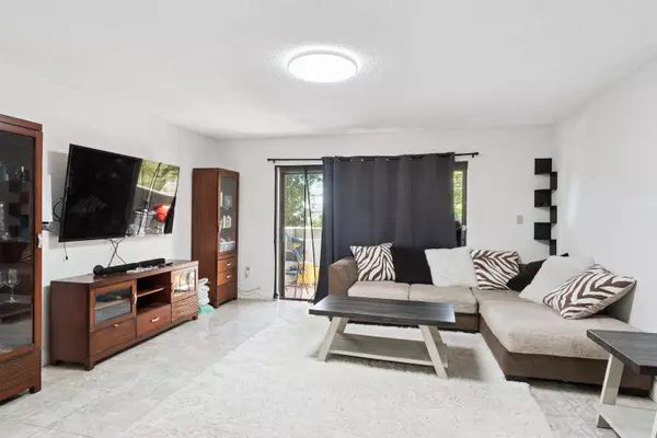 1891 N 61st AVE B206, Hollywood, FL 33024