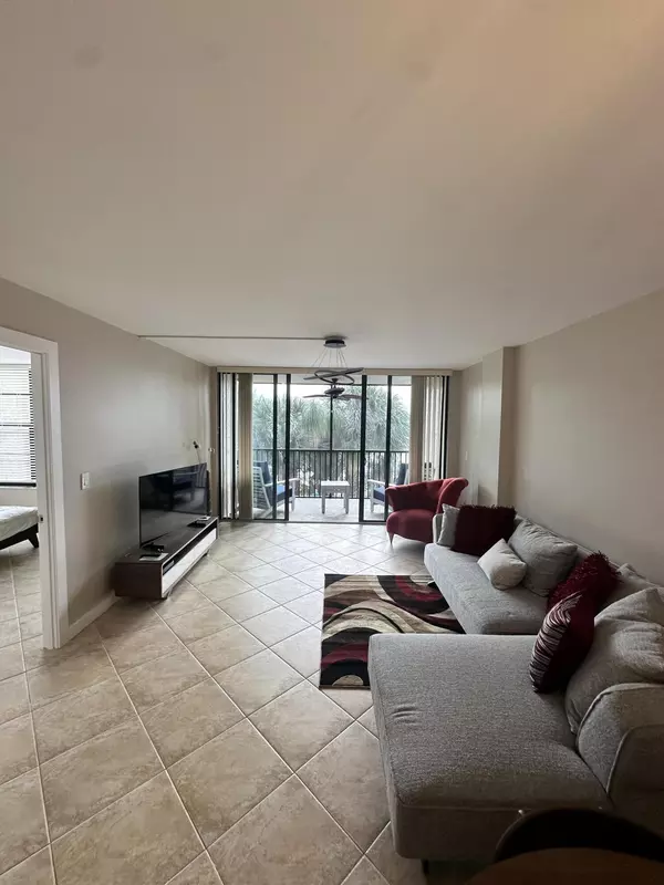 Boca Raton, FL 33432,22 Royal Palm 2040 WAY 2040