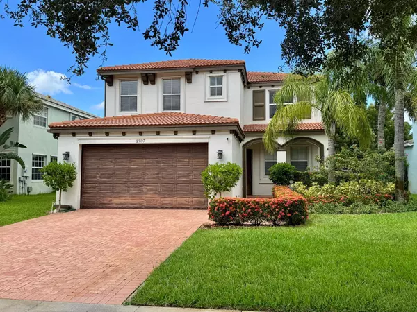 2737 Pienza CIR, Royal Palm Beach, FL 33411