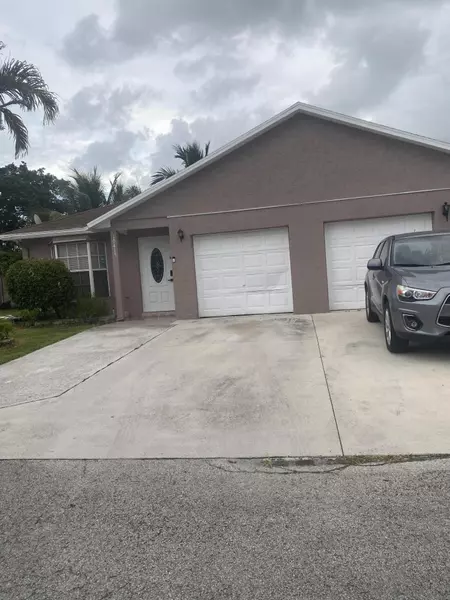 10415 Boynton Place CIR, Boynton Beach, FL 33437