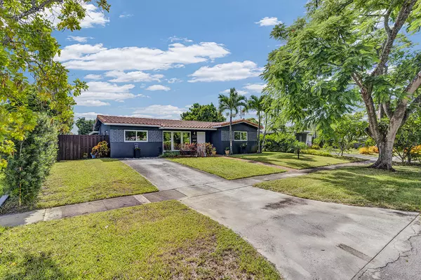 Hollywood, FL 33021,2115 N 45th AVE