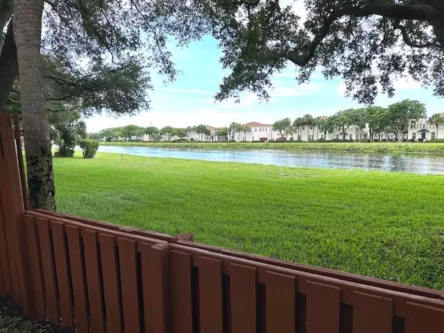 Delray Beach, FL 33445,2938 SW 22nd CIR 10a