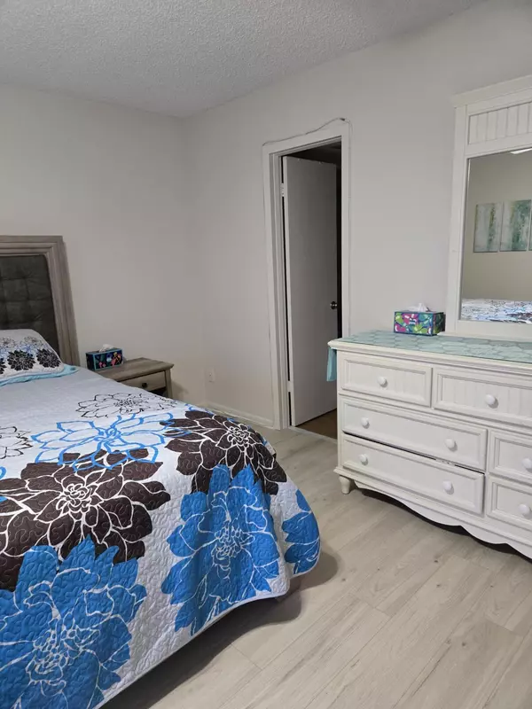 Boca Raton, FL 33434,4087 Cornwall E