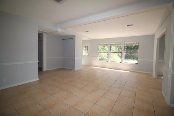 West Palm Beach, FL 33411,11681 N 41st CT
