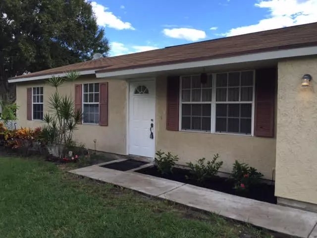 2231 SE Braddock ST, Port Saint Lucie, FL 34952