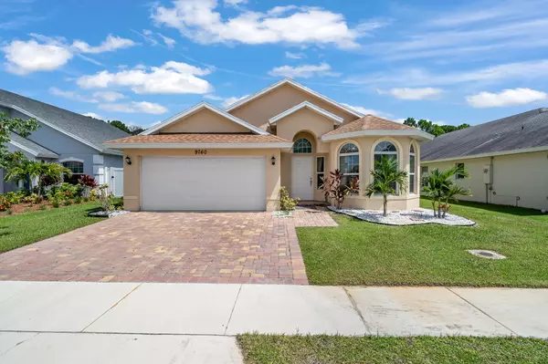 Fort Pierce, FL 34945,9760 Palm Breezes Dr DR