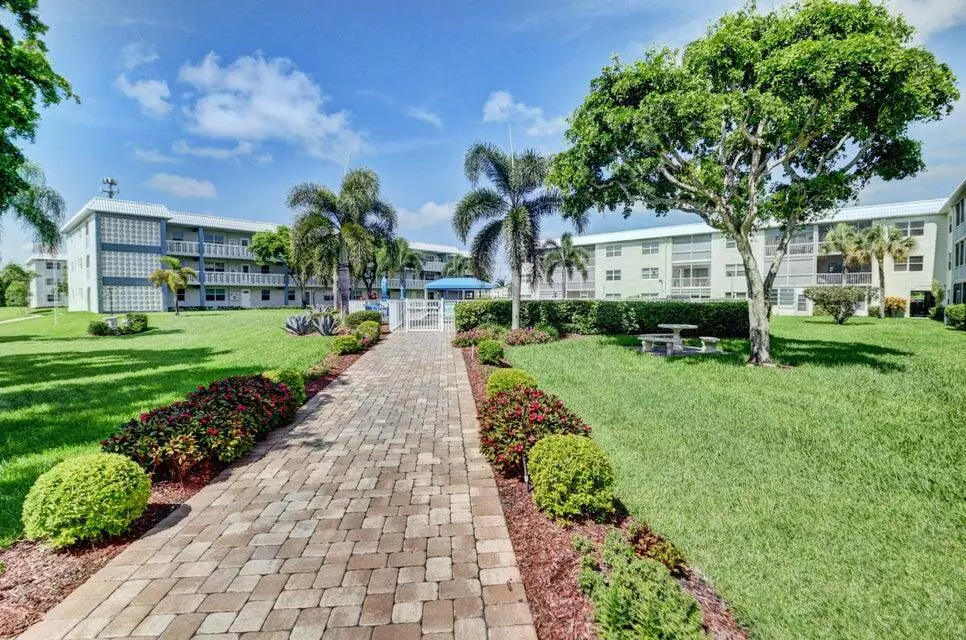 Boca Raton, FL 33428,9880 Marina BLVD 1509