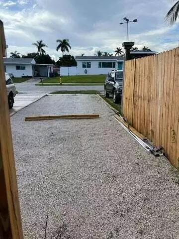 Lake Worth, FL 33461,1415 Crest DR 2