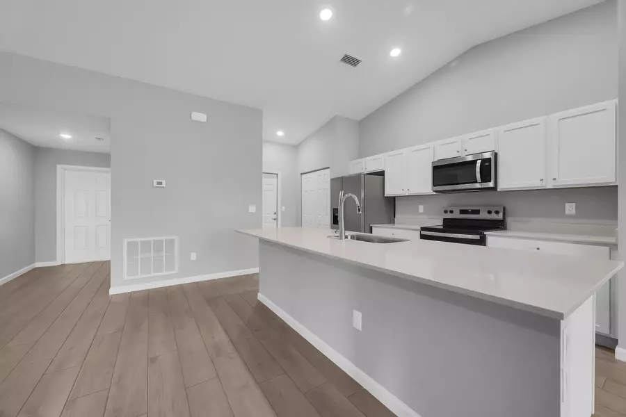 1879 SW Lennox ST, Port Saint Lucie, FL 34953