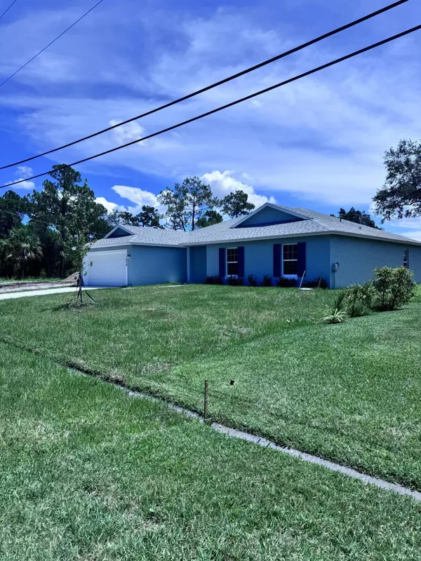 1879 SW Lennox ST, Port Saint Lucie, FL 34953