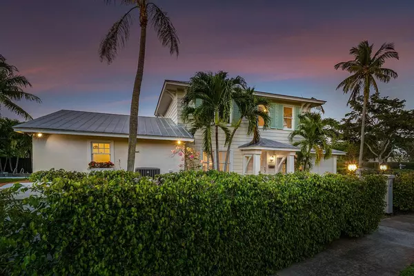 West Palm Beach, FL 33405,319 Buckingham RD